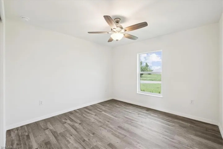 3010 NE 4th  PL, Cape Coral, FL 33909
