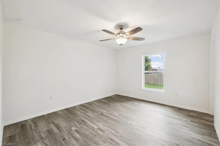 3010 NE 4th  PL, Cape Coral, FL 33909