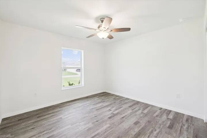 3010 NE 4th  PL, Cape Coral, FL 33909