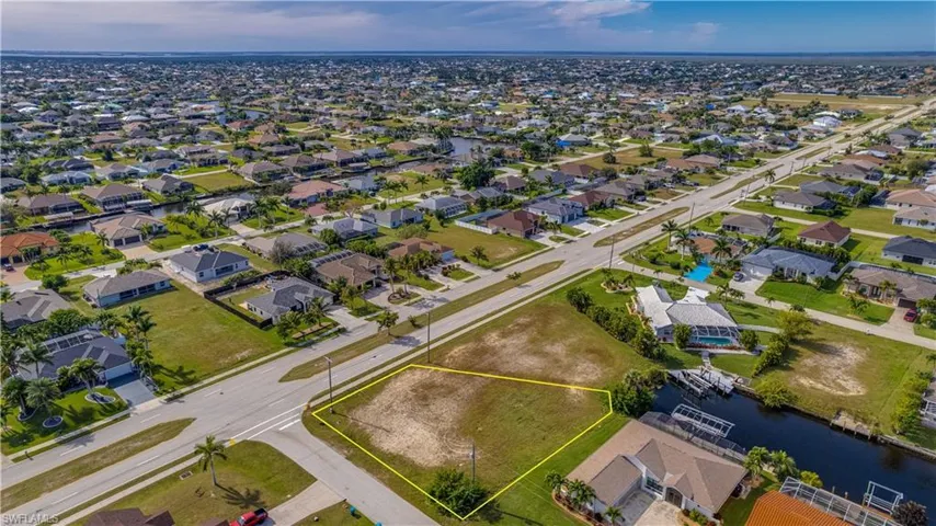 4218 Sw 17th Ave, Cape Coral Fl 33914