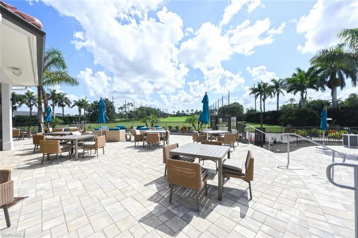 OUTDOOR DINING BY THE POOL CAFE