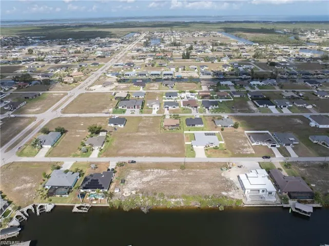 1620 NW 36th  PL, Cape Coral, FL 33993