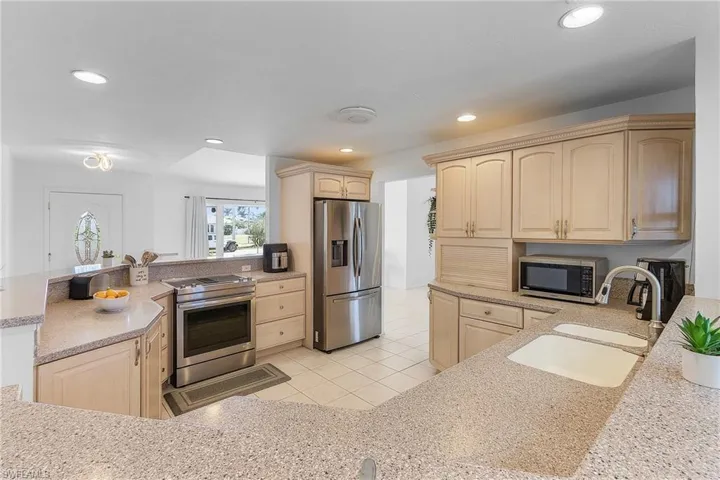 2940  Surfside  BLVD, Cape Coral, FL 33914