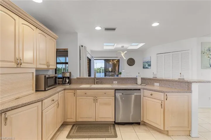 2940  Surfside  BLVD, Cape Coral, FL 33914