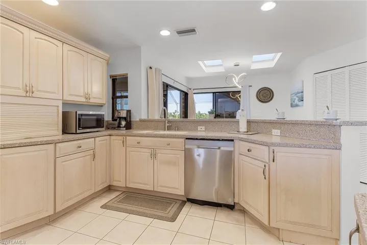 2940  Surfside  BLVD, Cape Coral, FL 33914