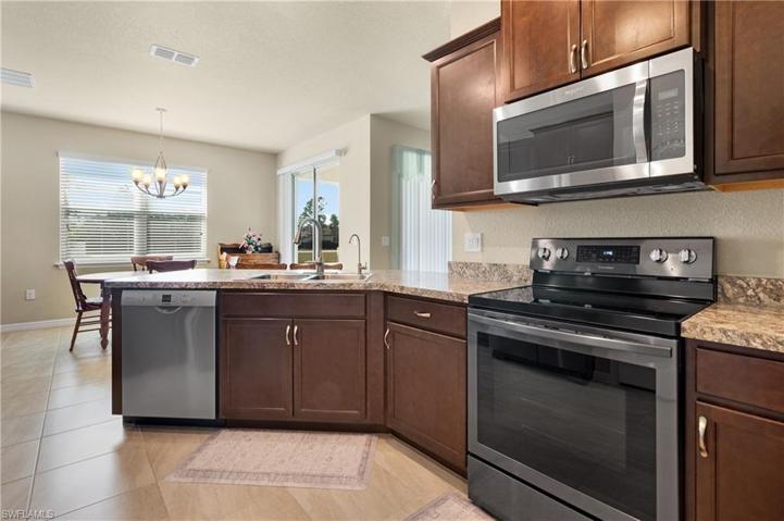 1118 NE 32nd  ST, Cape Coral, FL 33909