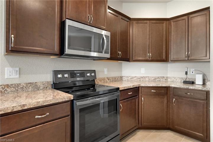 1118 NE 32nd  ST, Cape Coral, FL 33909
