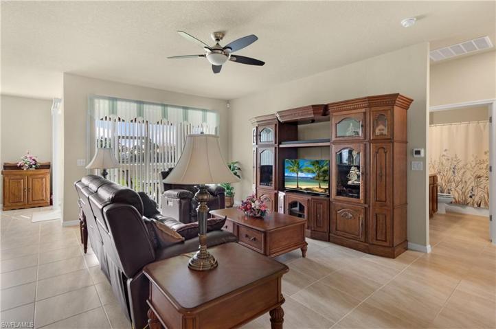 1118 NE 32nd  ST, Cape Coral, FL 33909