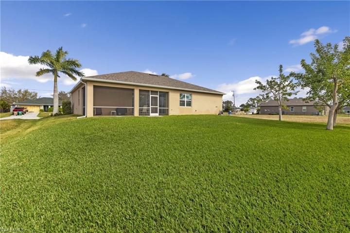 1118 NE 32nd  ST, Cape Coral, FL 33909