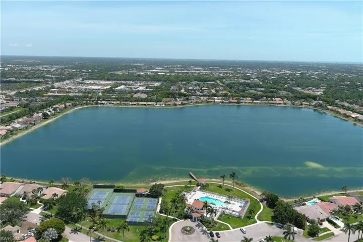 7791  Esmeralda  WAY, Naples, FL 34109