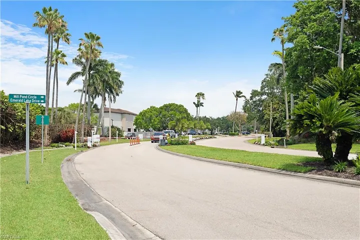 7791  Esmeralda  WAY, Naples, FL 34109
