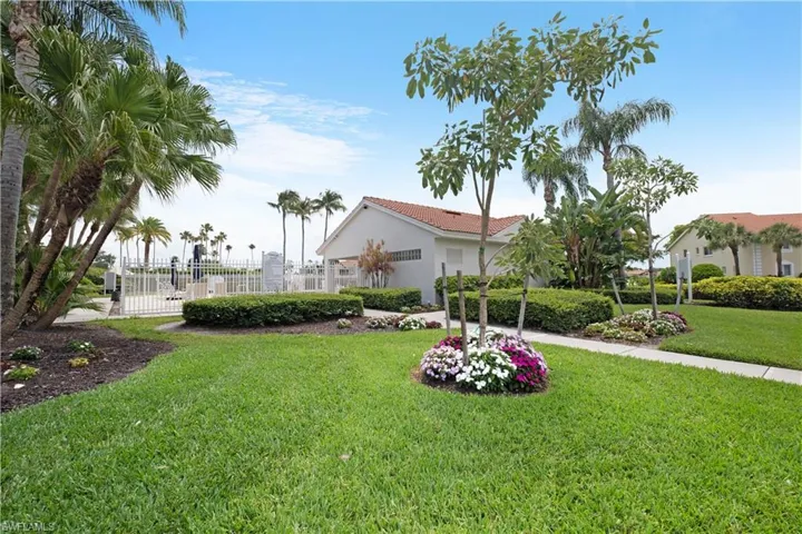 7791  Esmeralda  WAY, Naples, FL 34109
