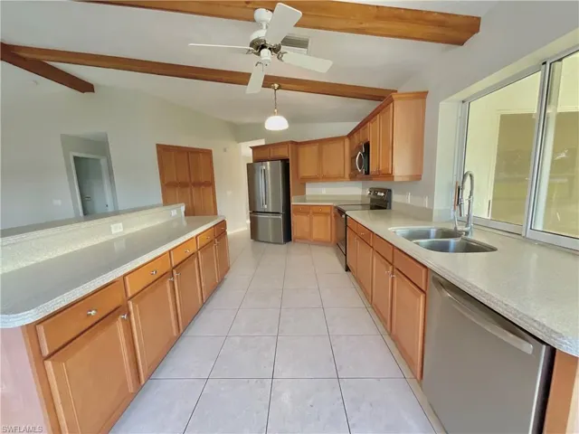 16279  Horizon  RD, North Fort Myers, FL 33917