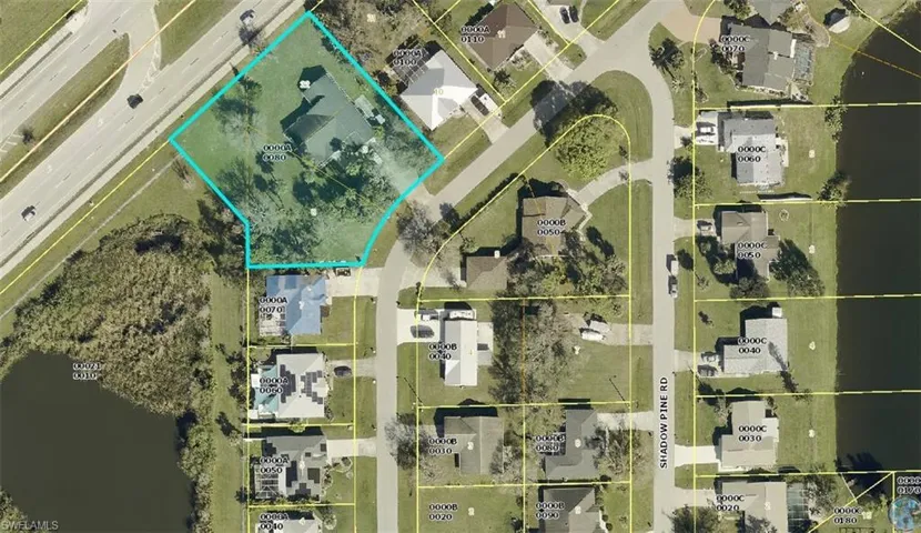 Aerial showing size of home and lot.