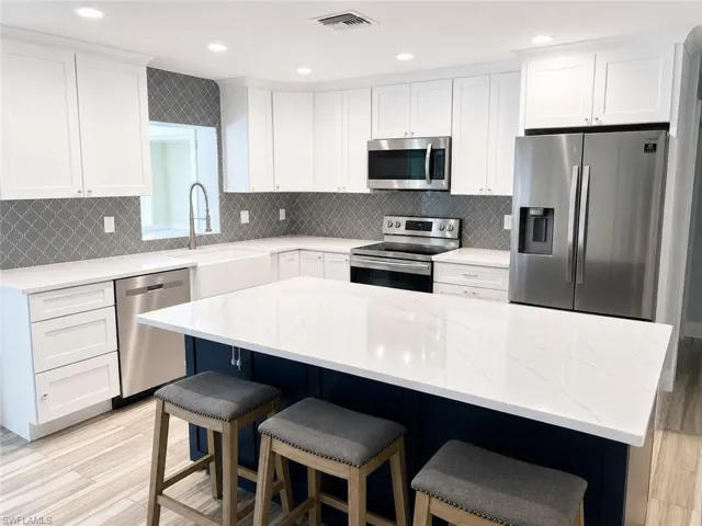 5419 Avenue E, Bokeelia, Florida 33922