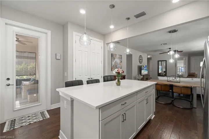 7202 Wilton Dr, Naples, Florida 34109