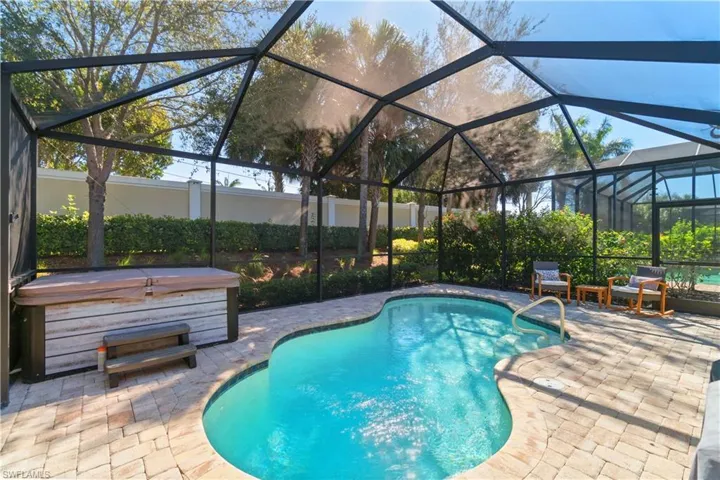 7202 Wilton Dr, Naples, Florida 34109