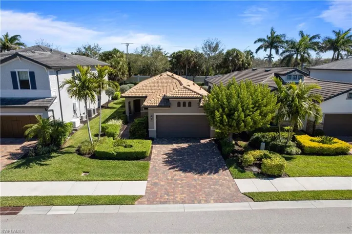 7202 Wilton Dr, Naples, Florida 34109
