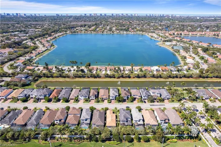 7202 Wilton Dr, Naples, Florida 34109