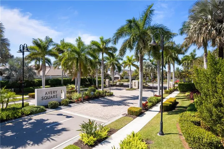 7202 Wilton Dr, Naples, Florida 34109