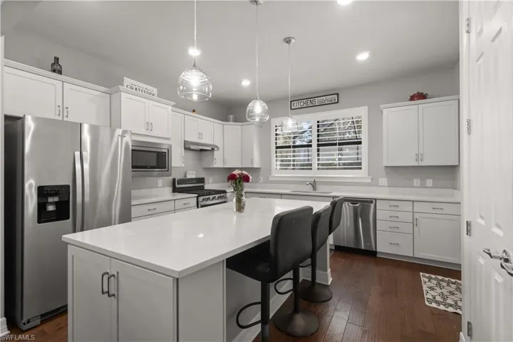 7202 Wilton Dr, Naples, Florida 34109