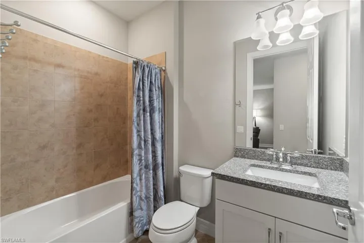 7202 Wilton Dr, Naples, Florida 34109