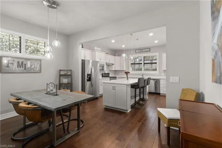 7202 Wilton Dr, Naples, Florida 34109