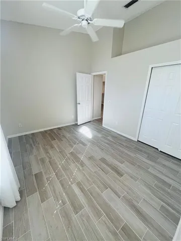 Updated photos- Space now vacant!