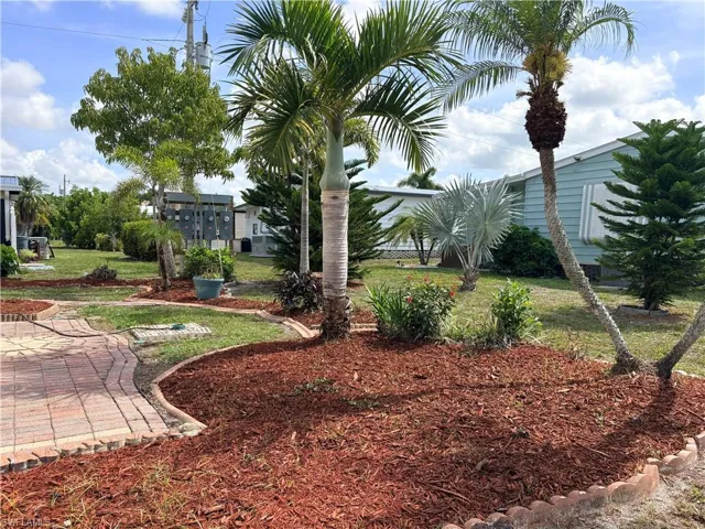 3134 Linwood Dr, North Fort Myers, Florida 33917