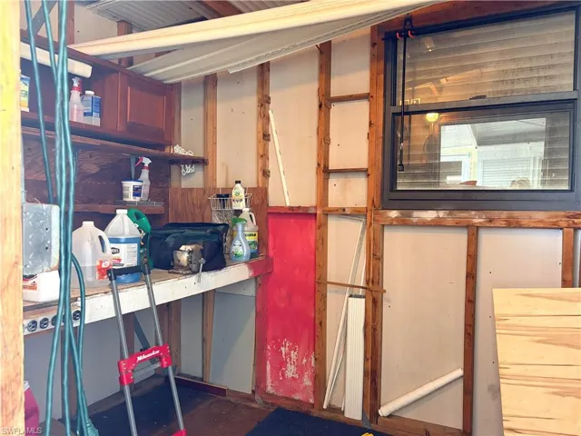 3134 Linwood Dr, North Fort Myers, Florida 33917