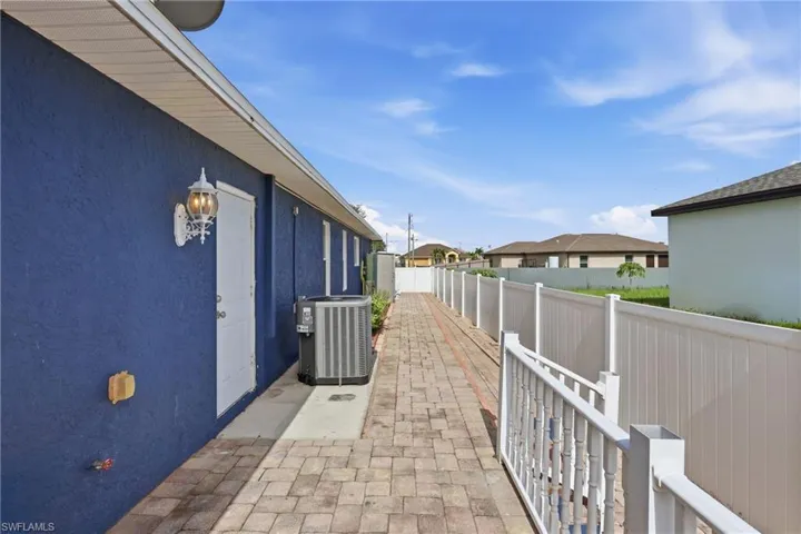 3016 Nw 6th Pl, Cape Coral, Florida 33993