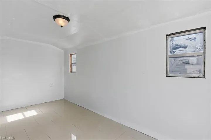 3016 Nw 6th Pl, Cape Coral, Florida 33993