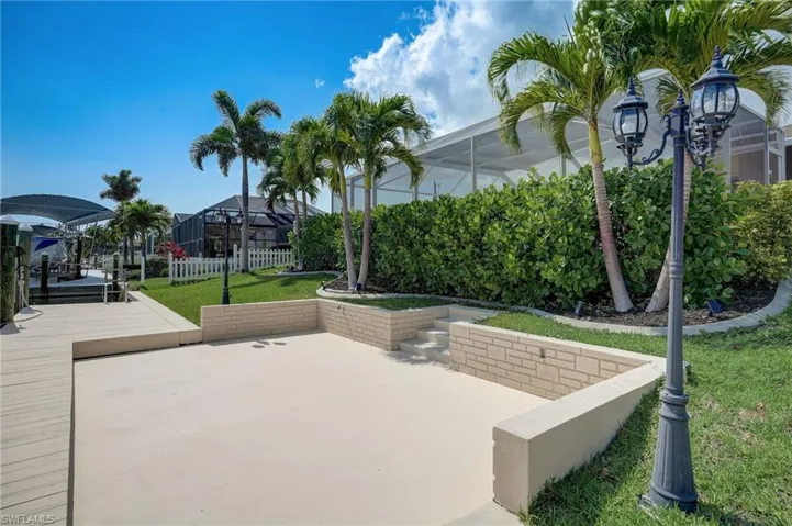 Sitting Area by Water / Boat Dock