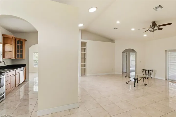 2495 62nd Ave Ne, Naples, Florida 34120