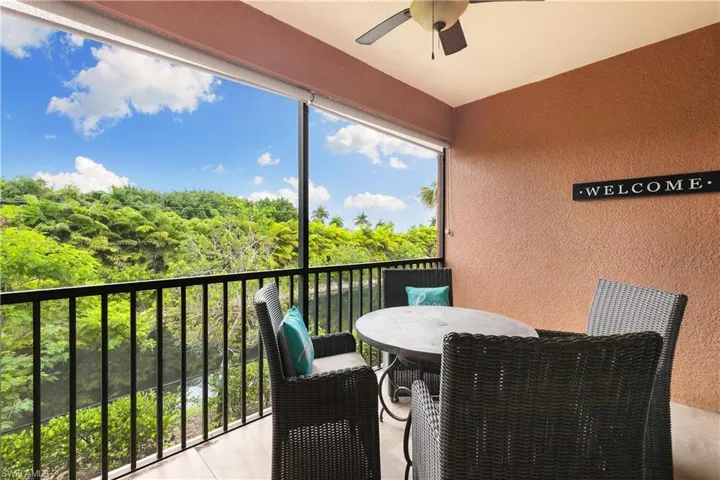 Balcony with ceiling fan