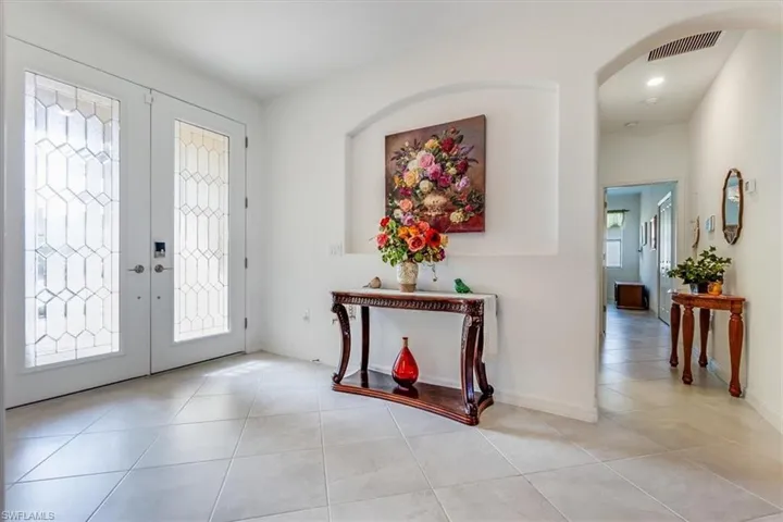 Elegant entry space