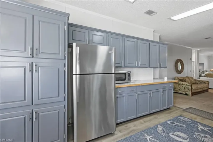 217 Shrub Ln N, North Fort Myers, Florida 33917