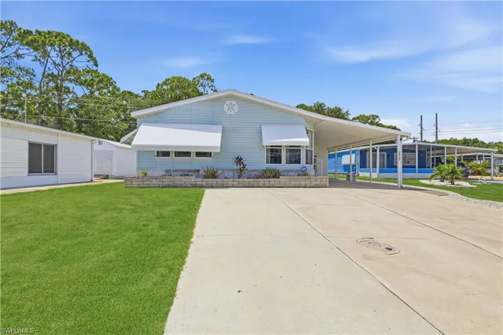 217 Shrub Ln N, North Fort Myers, Florida 33917