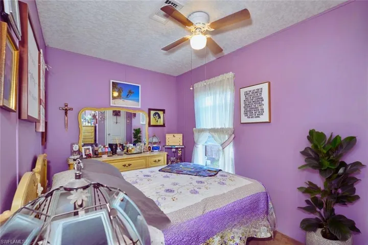 1106  Charles  ST, Moore Haven, FL 33471