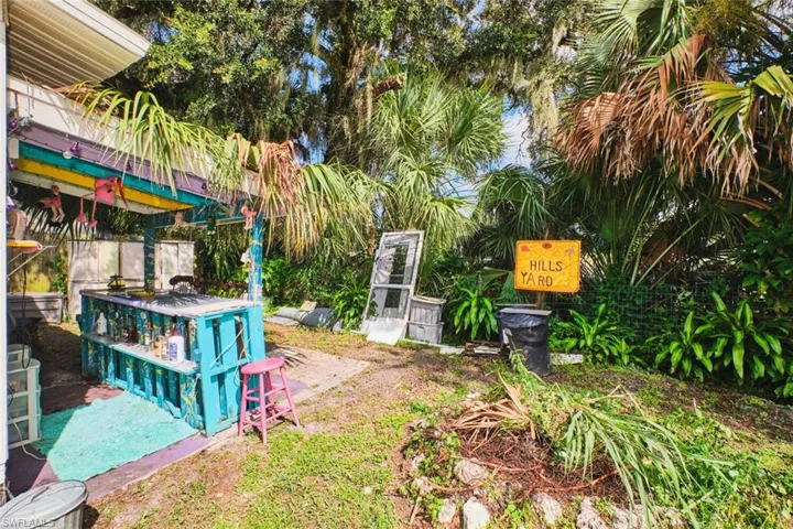 Tiki Bar