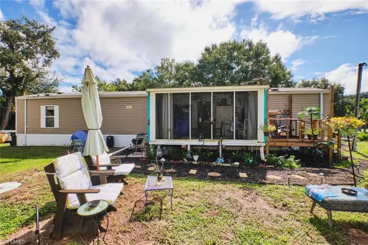 1106  Charles  ST, Moore Haven, FL 33471