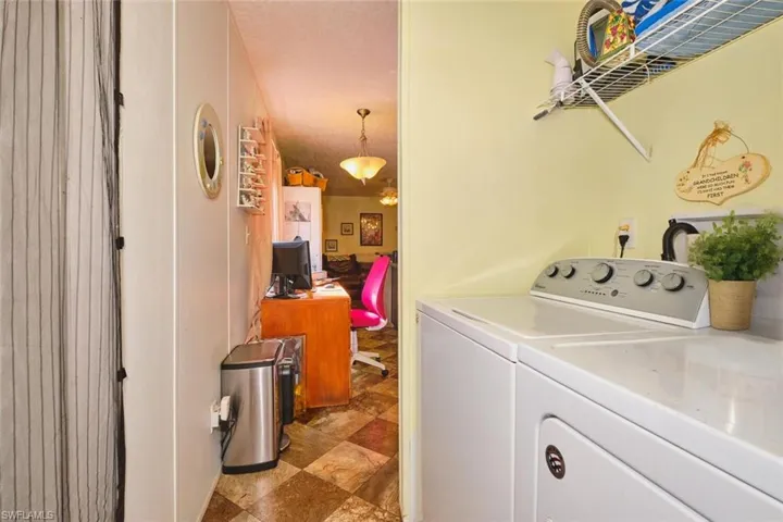 1106  Charles  ST, Moore Haven, FL 33471