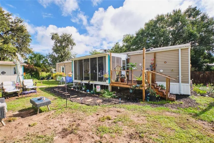 1106  Charles  ST, Moore Haven, FL 33471