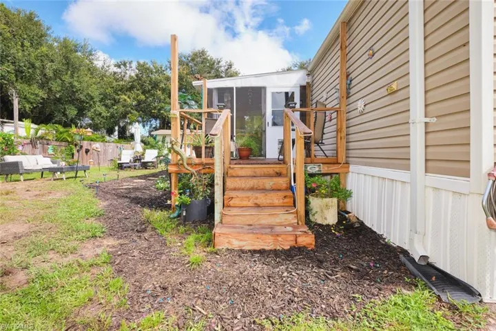 1106  Charles  ST, Moore Haven, FL 33471
