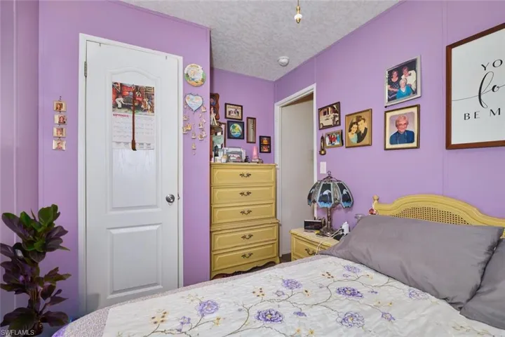 1106  Charles  ST, Moore Haven, FL 33471