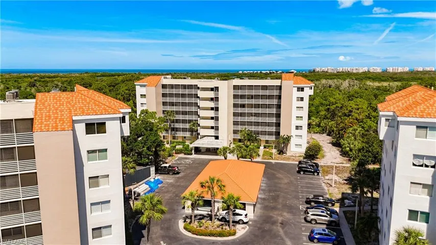 15171 Cedarwood Ln 3604, Naples, Florida 34110