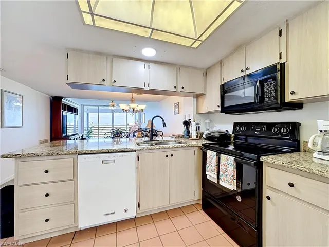 15171 Cedarwood Ln 3604, Naples, Florida 34110