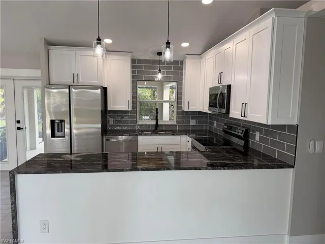 1145  Mohawk  PKWY, Cape Coral, FL 33914