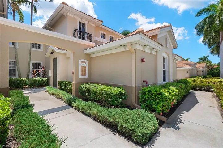 View of mediterranean / spanish-style home