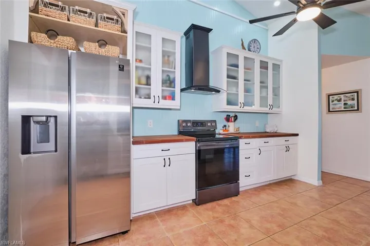 Plenty of room for several cooks in the kitchen